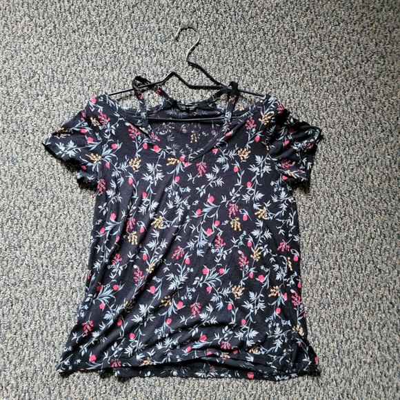 Lucky Brand Cold Shoulder Floral Shirt Size Small - Picture 12 of 13